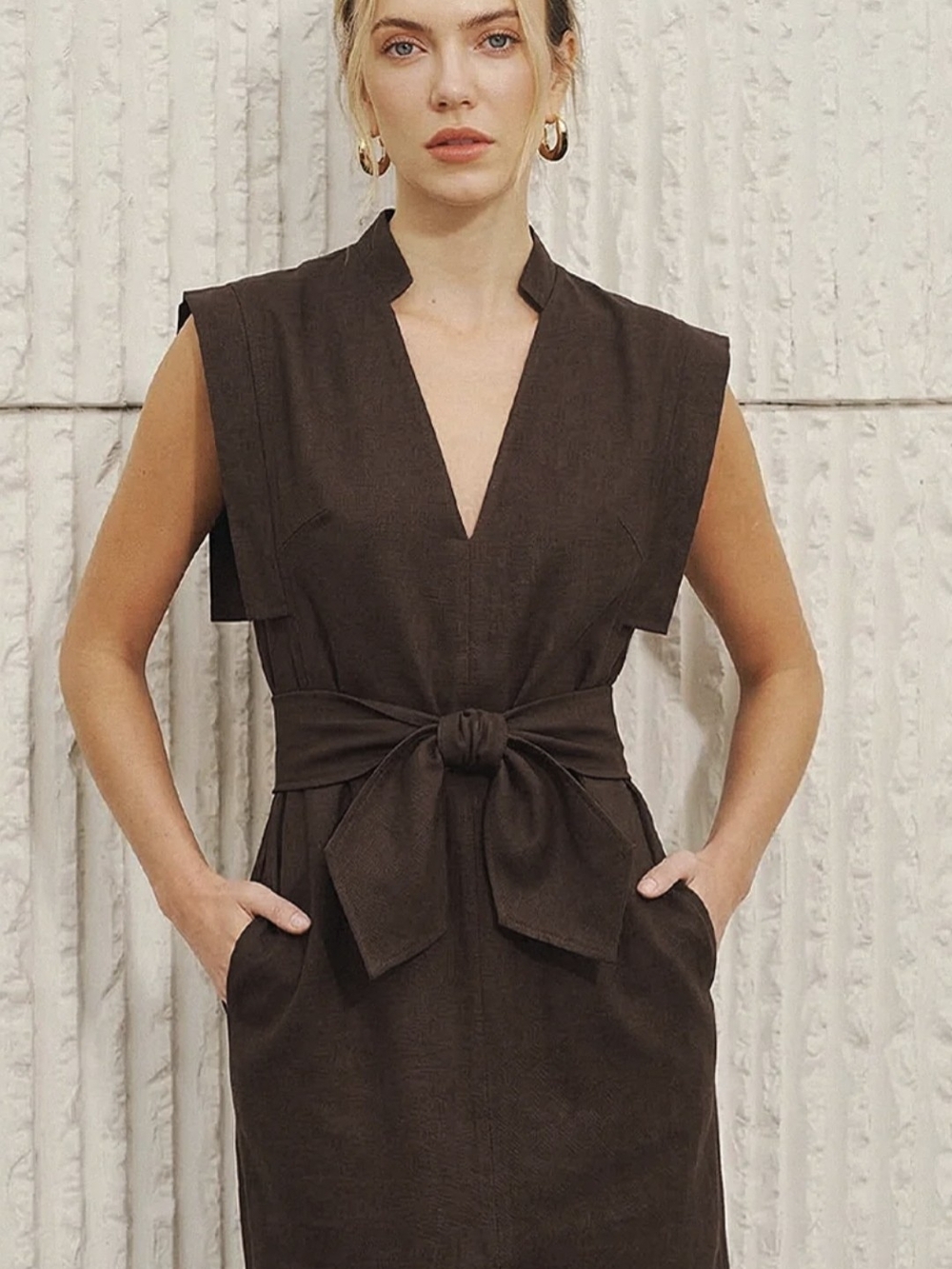 Commense Brown Cotton-Linen Sleeveless V-Neck